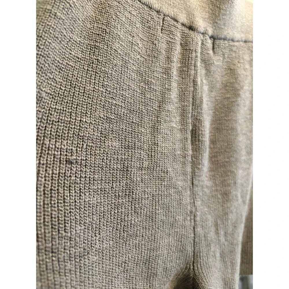 Free people beach size small Sm gray lounge sweater shorts